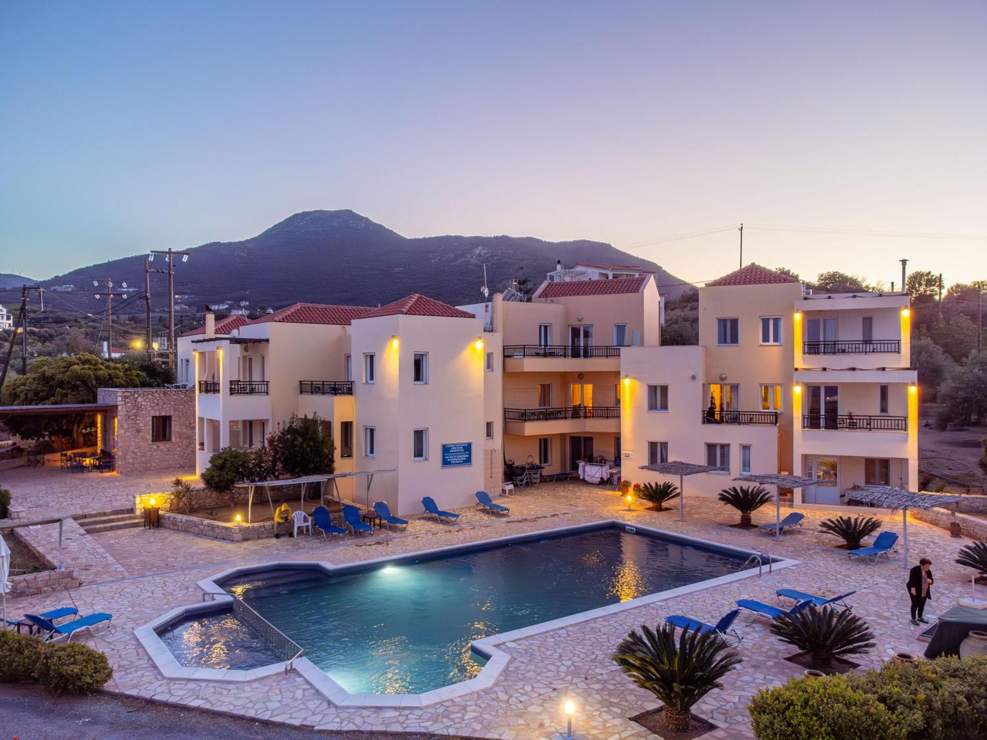 Apartments Hotel & Studios, Xifoupolis Monemvasía Екстериор снимка